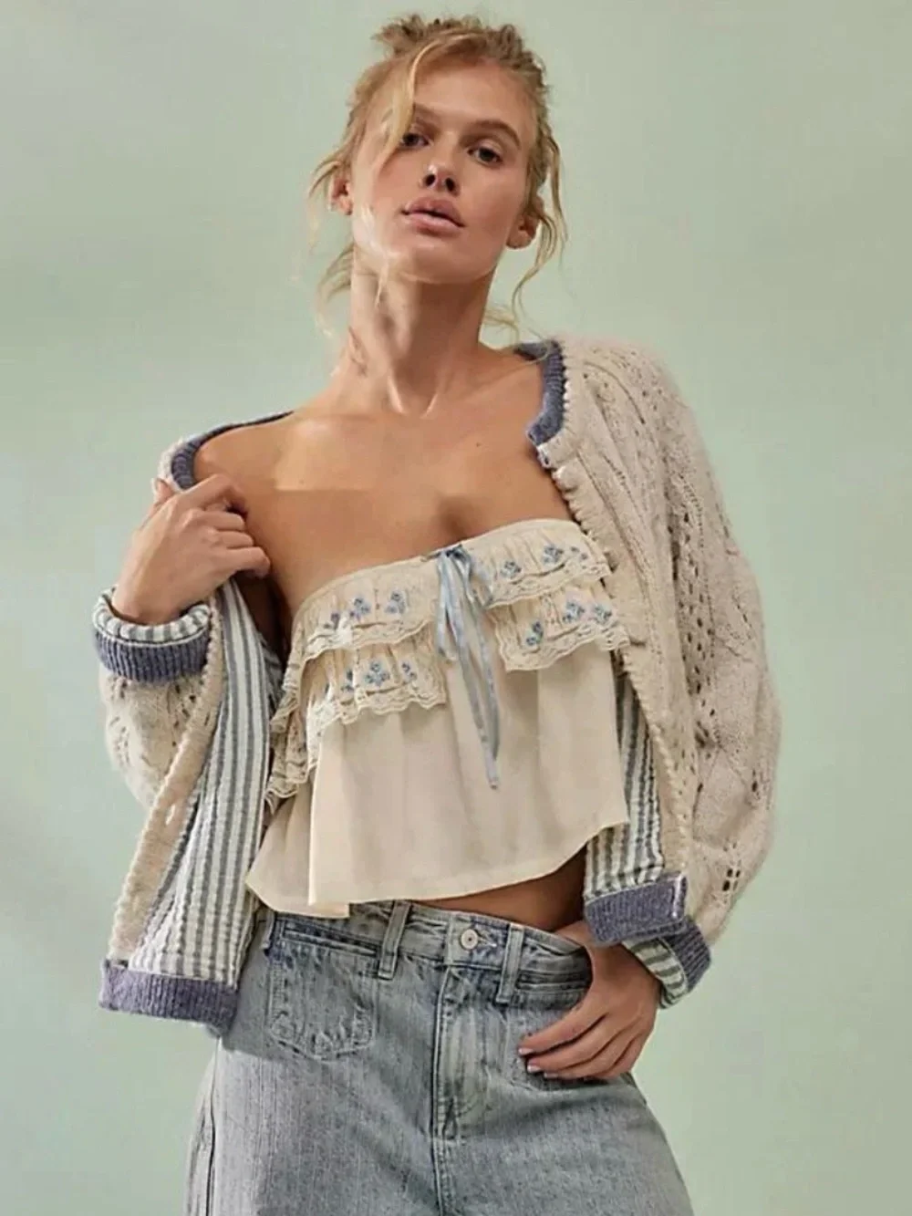 BNWOT FREE PEOPLE TAILIA EMBROIDERED TUBE TOP MEDIUM - Picture 1 of 7